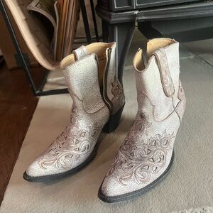 Old Gringo White Cowboy Boots